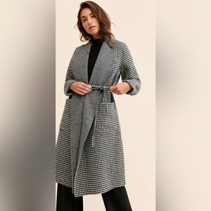 Bernardo Black and White Houndstooth Trench Coat